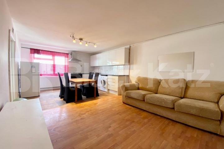 Superbly located Kennington Lane, Kennington